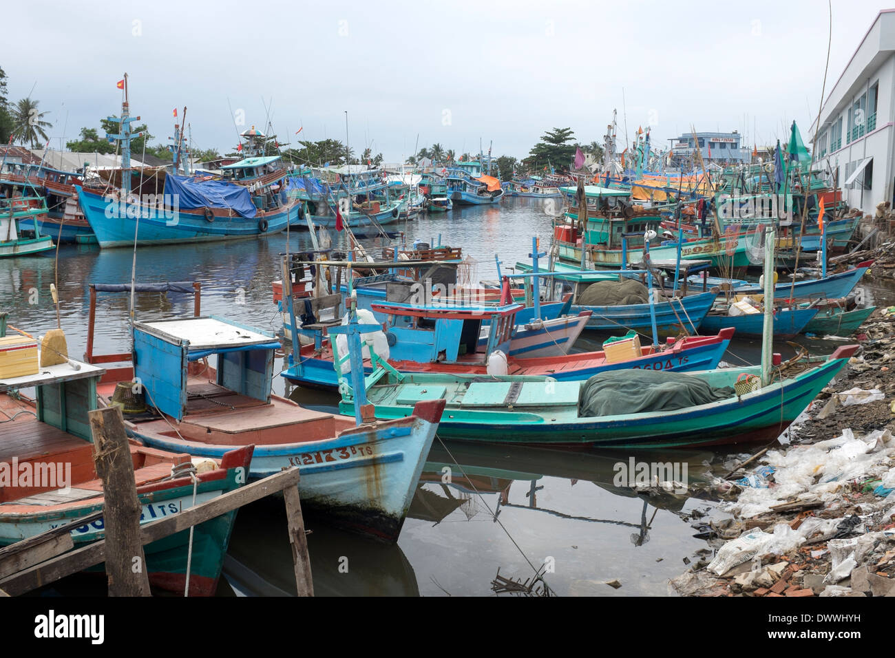 Barche da pesca nel porto di Duong Dong Phu Quoc Island in Vietnam Foto Stock