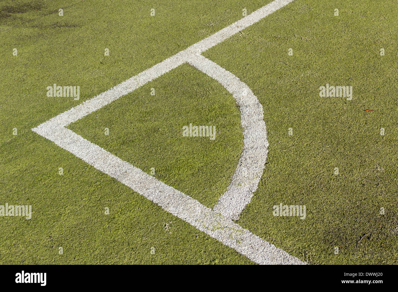 Campo da calcio in erba artificiale immagini e fotografie stock ad alta  risoluzione - Alamy