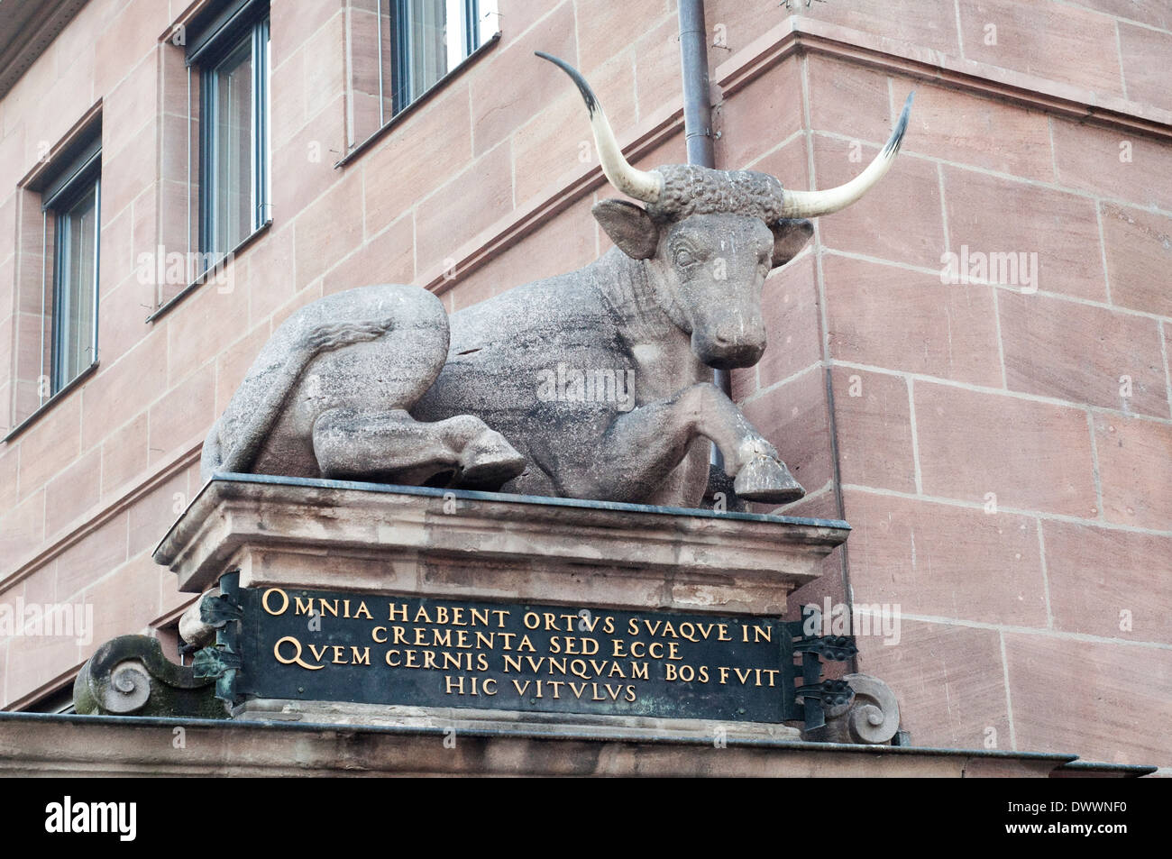 In Germania, in Baviera, Norimberga, Bull statua Foto Stock