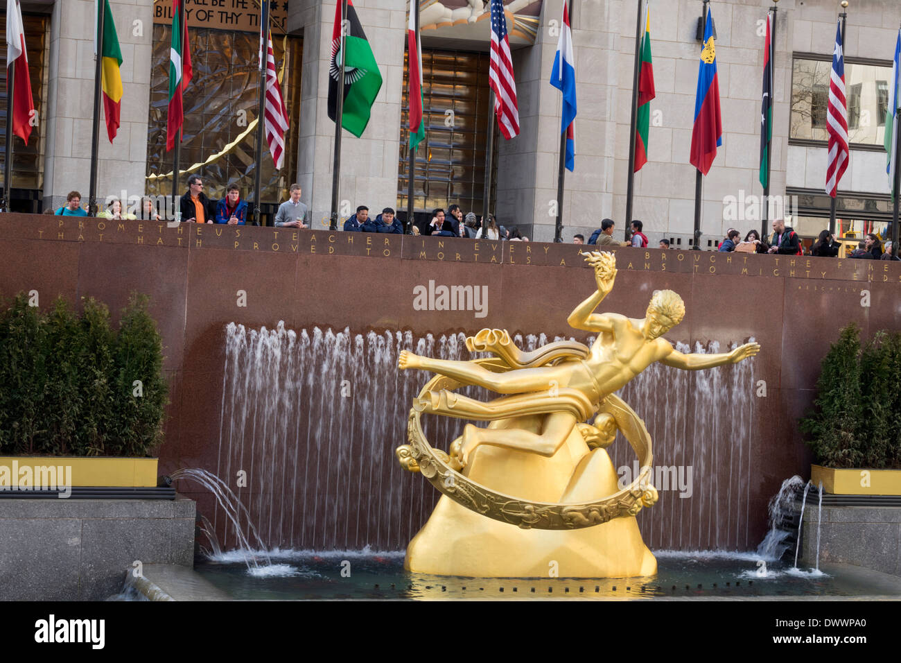 Prometeo statua al Rockefeller Center di New York City Foto Stock