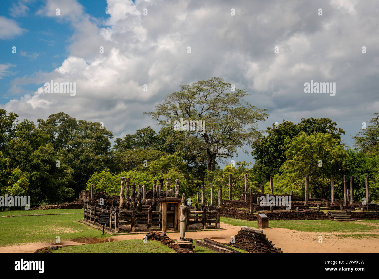 Polonnaruwa antica città Vataage monumento UNESCO World Heritage Site Sri Lanka Foto Stock