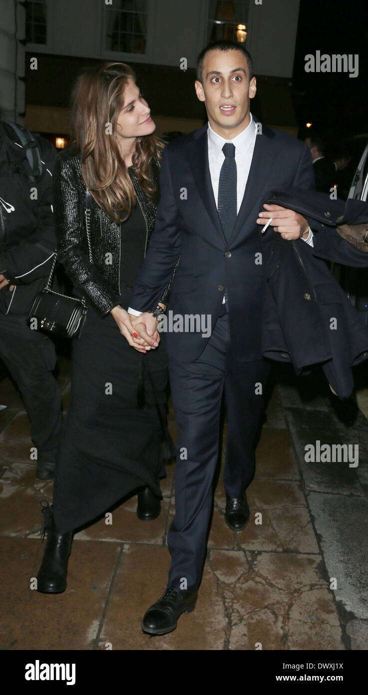 La Principessa Charlotte Casiraghi e Alex Dellal Chanel: La piccola giacca nera la cena - al di fuori di Londra, Inghilterra - 11.10.12 con: Princess Charlotte Casiraghi e Alex Dellal dove: Londra, Regno Unito quando: 11 Ott 2012 Foto Stock