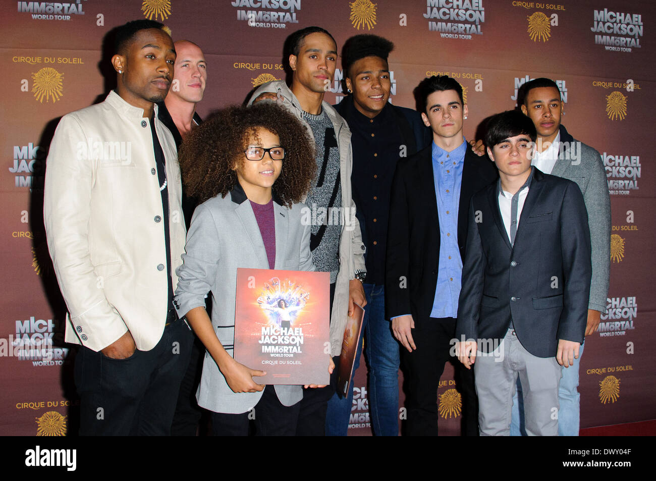 Diversità (dance troupe) 'Michael Jackson il mondo immortale Tour' Premiere europeo all'arena O2 arrivi - Londra, Inghilterra - 12.10.12 con: Diversità (dance troupe) dove: Londra, Regno Unito quando: 12 Ott 2012 Foto Stock