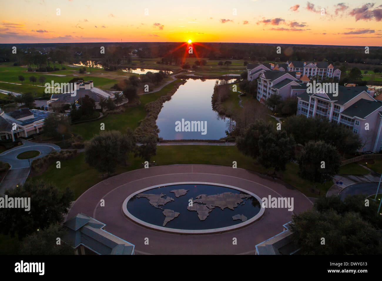 Il sole tramonta sul World Golf Hall of Fame in Sant'Agostino, Florida Foto Stock