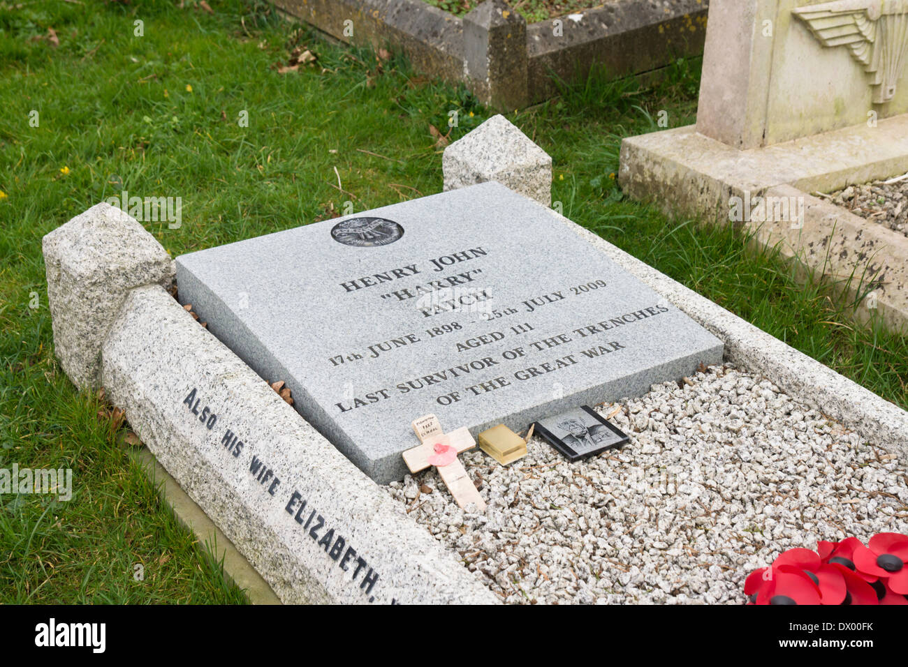 La tomba dell'ultimo dei soldati britannici a combattere in WW1, signor Harry Patch Foto Stock
