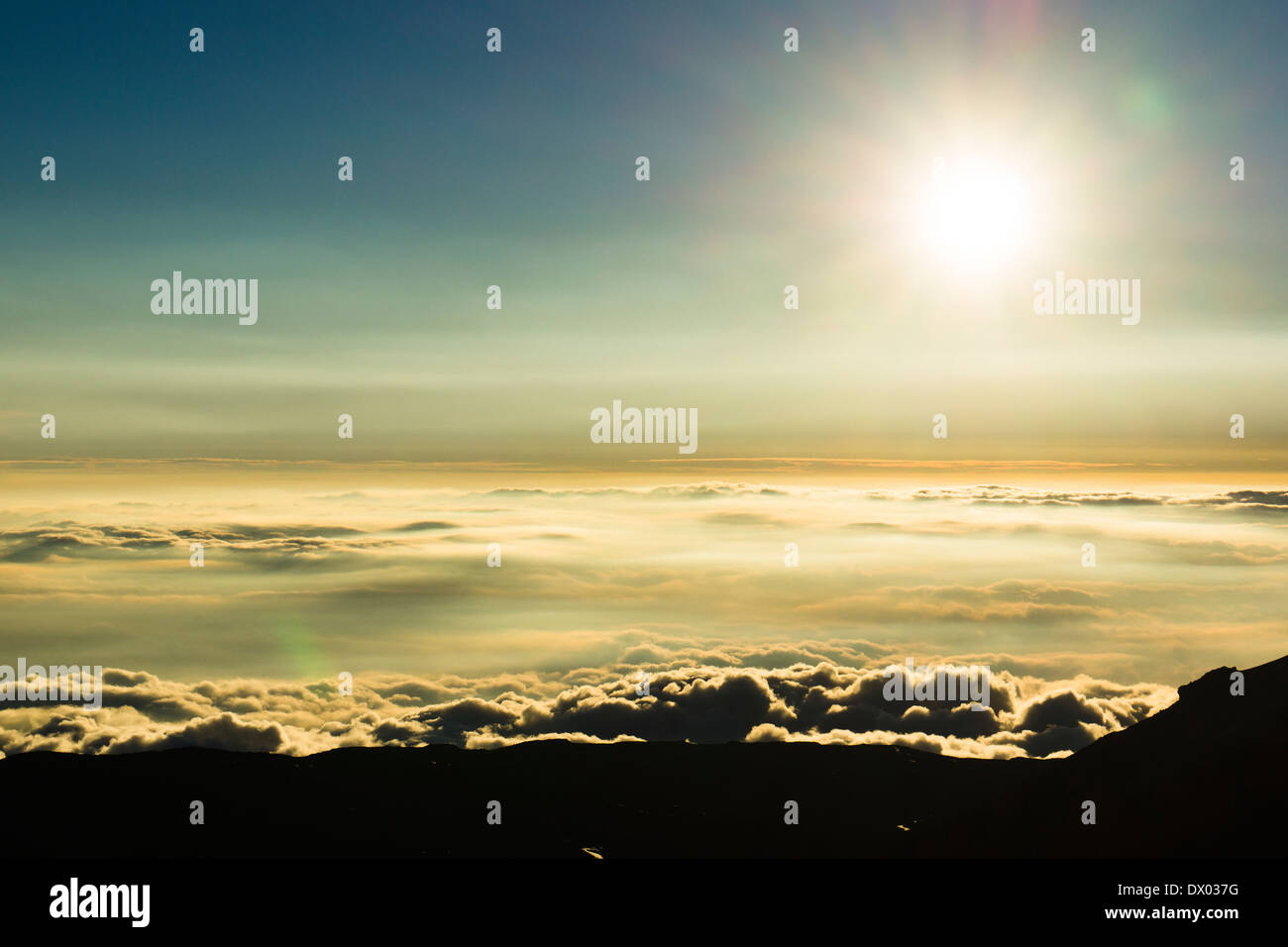 Vista dal Mauna Kea summit appena prima del tramonto. Big Island delle Hawaii. Foto Stock
