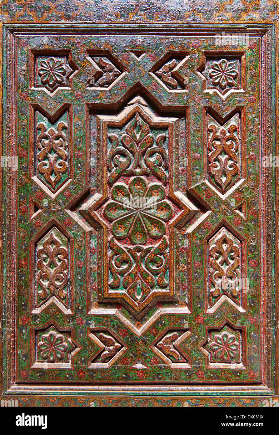 Geometrica Arabesque berbero di legno intagliato oor pannelli dalla Kasbah Telouet, Atla montagne del Marocco Foto Stock