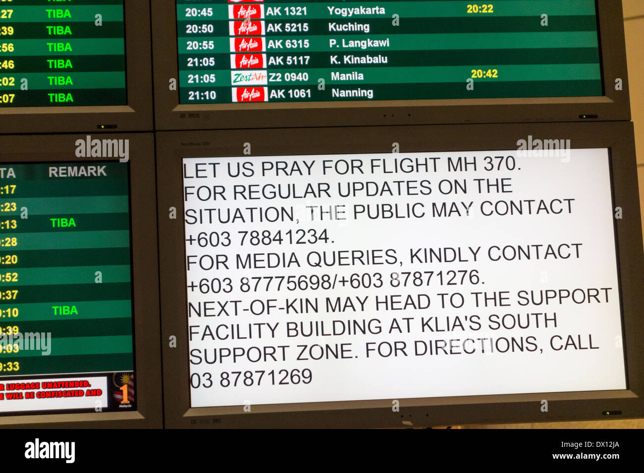 Aeroporto Internazionale di Kuala Lumpur Kuala Lumpur International Airport schermata monitor messaggio mancante della Malaysia Airlines MH370 Sabato 8 marzo 2014 Foto Stock