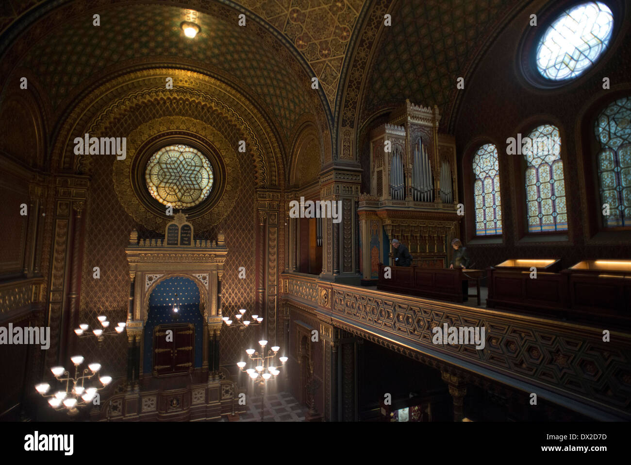 Il Museo ebraico di Praga. Sinagoga Spagnola. Senza dubbio una delle grandi attrazioni che troverete sul banco degli ebrei Q Foto Stock