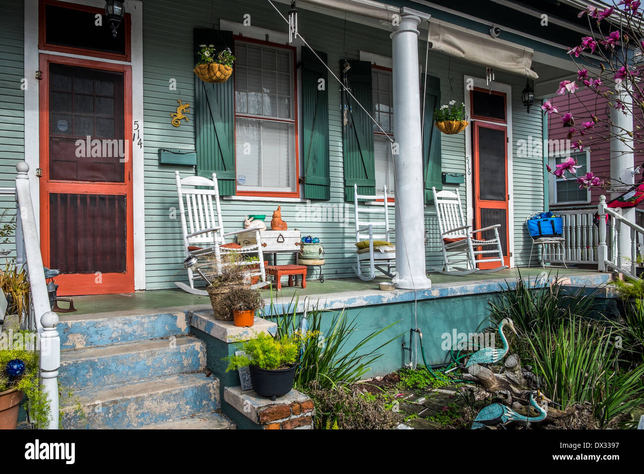 In prospettiva di una tipica facciata in punto di Algeri, un popolare comunità entro la città di New Orleans in Louisiana. Foto Stock