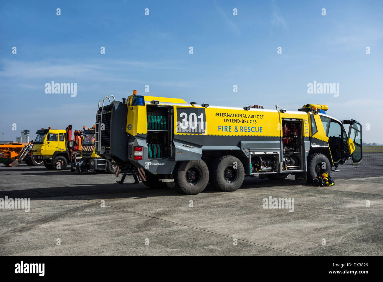 Aeroporto di gara crash Rosenbauer Panther CA-5 6×6 presso l'aerodromo di Ostenda, Belgio Foto Stock