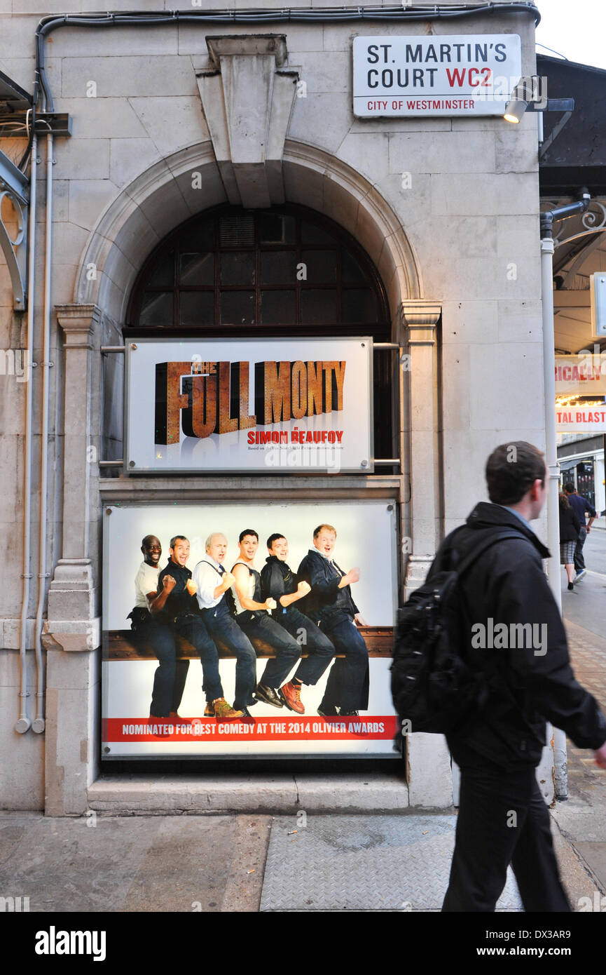 St Martin's Lane, Londra, Regno Unito. Il 17 marzo 2014. La versione musicale di Full Monty è chiudere dopo solo un mese nel West End di Londra presso il Noel Coward Theatre. Credito: Matteo Chattle/Alamy Live News Foto Stock