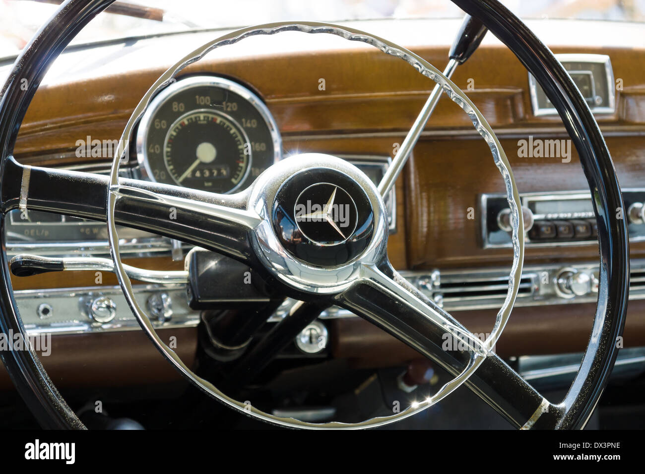 Cabina più prestigiosi e costosi vettura tedesca 50s, oggi analog S-Class, Mercedes-Benz Tipo 300 Adenauers Foto Stock