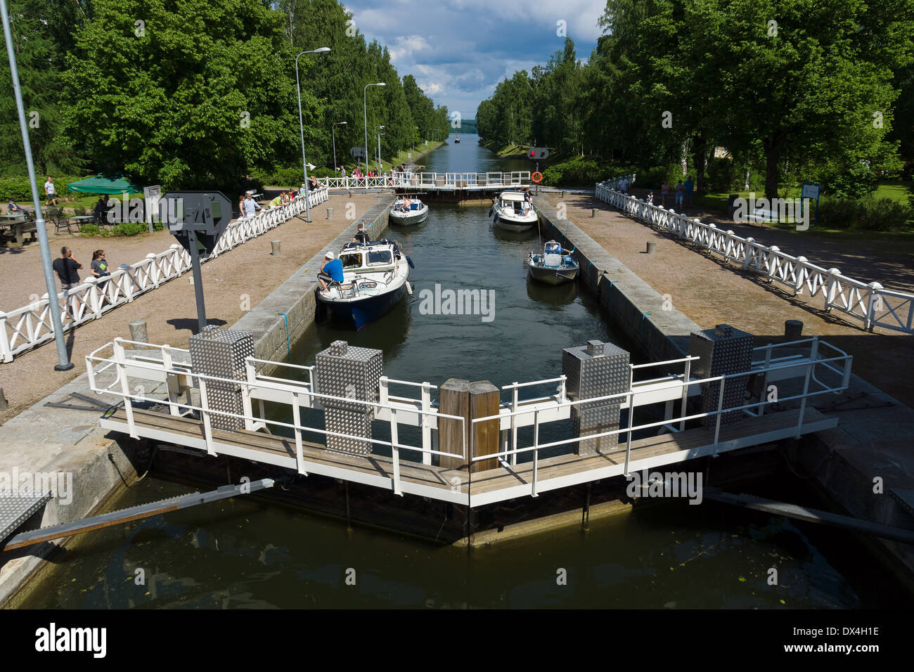 Gateway a Vaaksy Canal - un importante canale di trasporto che collega il Lago Vesijarvi e più grande lago Paijanne Foto Stock