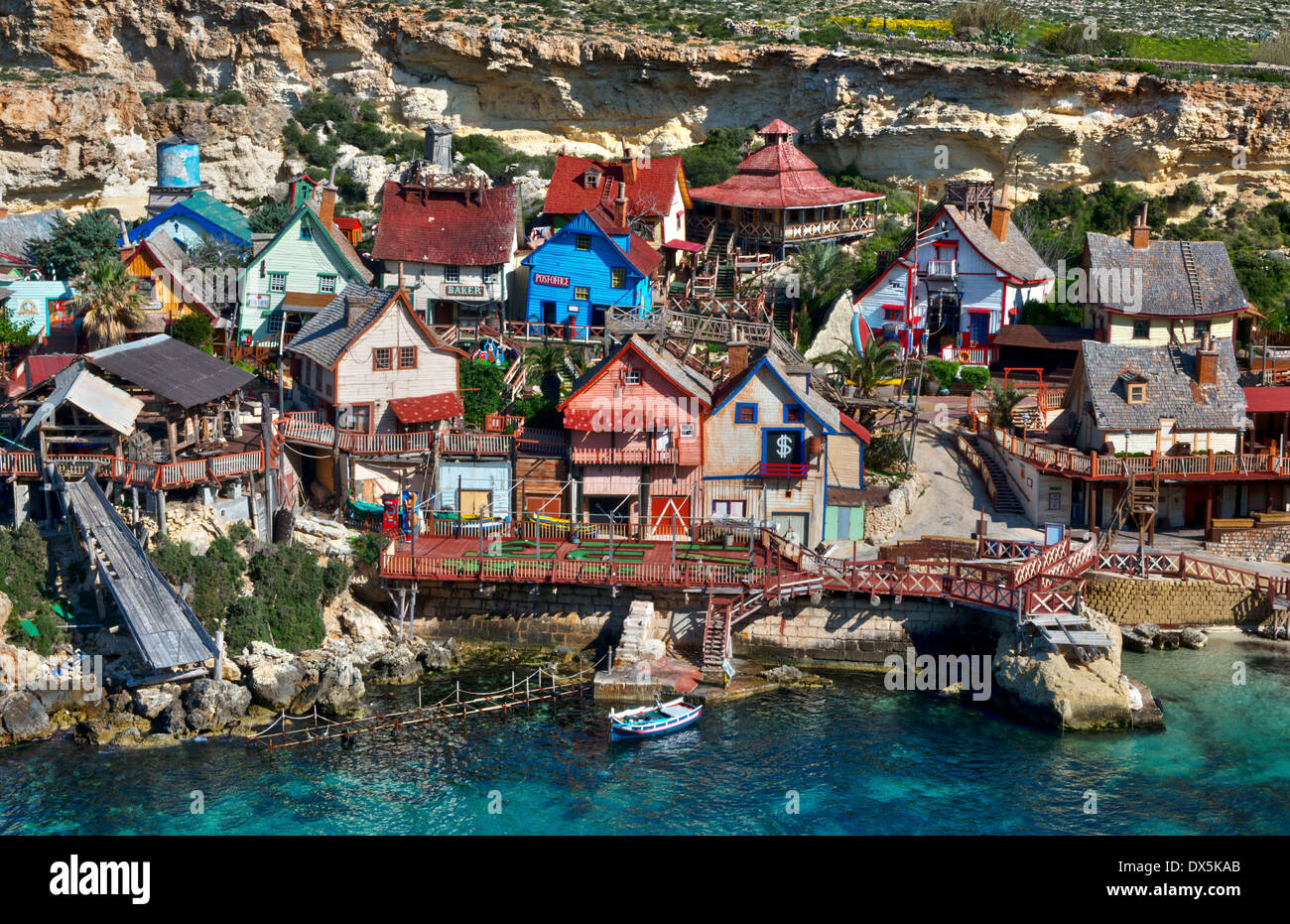 Popeye il villaggio è anche noto come Sweethaven Village,Anchor Bay nei pressi di Mellieha, Malta. Foto Stock