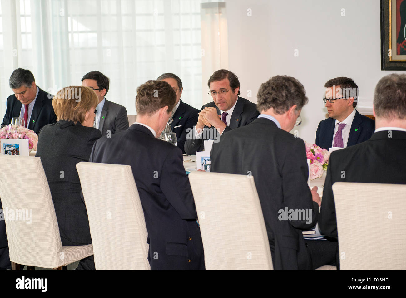 Berlino, Germania. 18 marzo 2014. Il cancelliere tedesco Angela Merkel riceve in Cancelleria federale il primo ministro portoghese Passos Coelho per una riunione bilaterale. Goncalo Silva/Alamy Live News Foto Stock