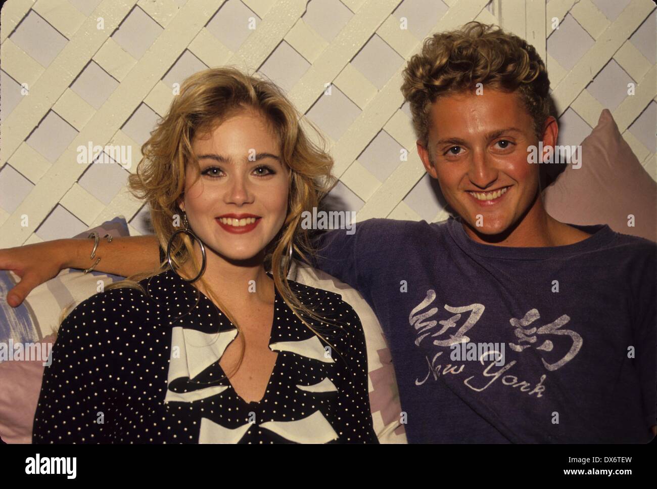 CHRISTINA APPLEGATE HA con Alex Winter.(Immagine di credito: © Bob v. nobile globo/foto/ZUMAPRESS.com) Foto Stock