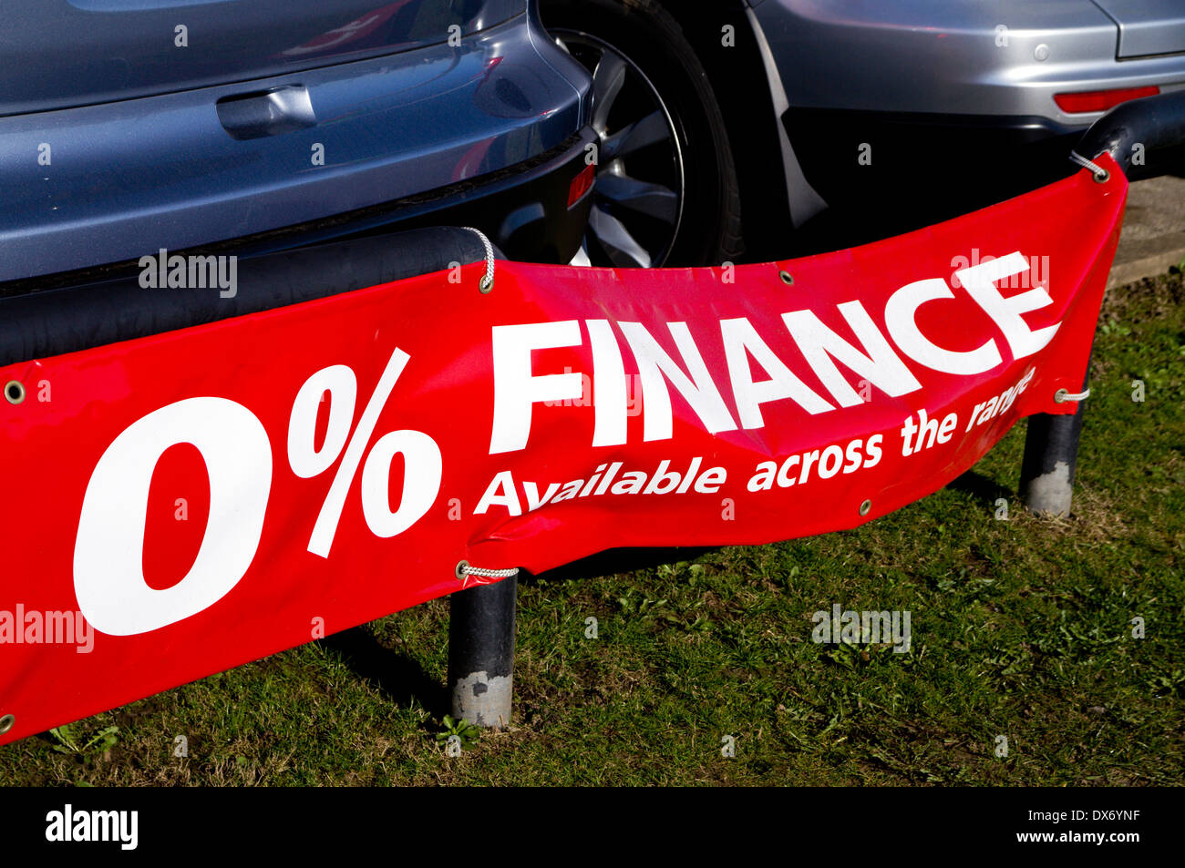Finanziamento a tasso 0% segno su auto. Foto Stock