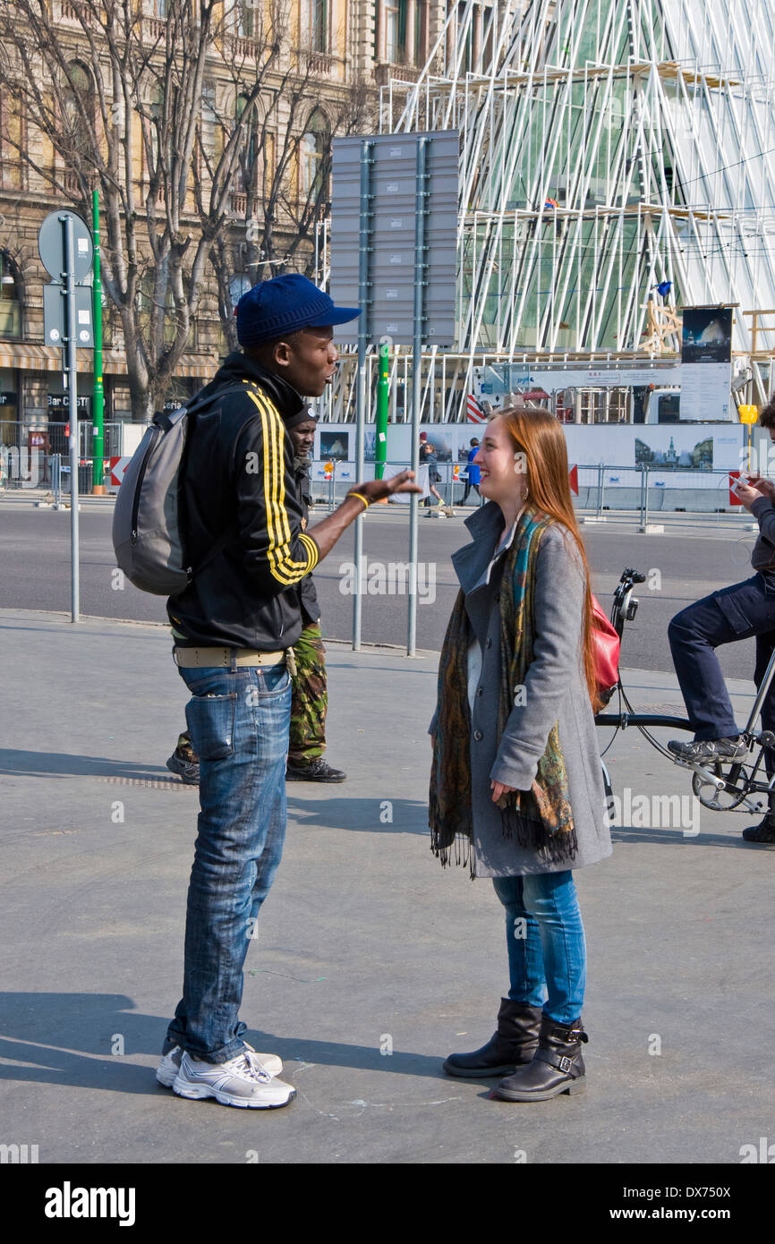 L'Italia, Milano, immigrati africani Foto Stock
