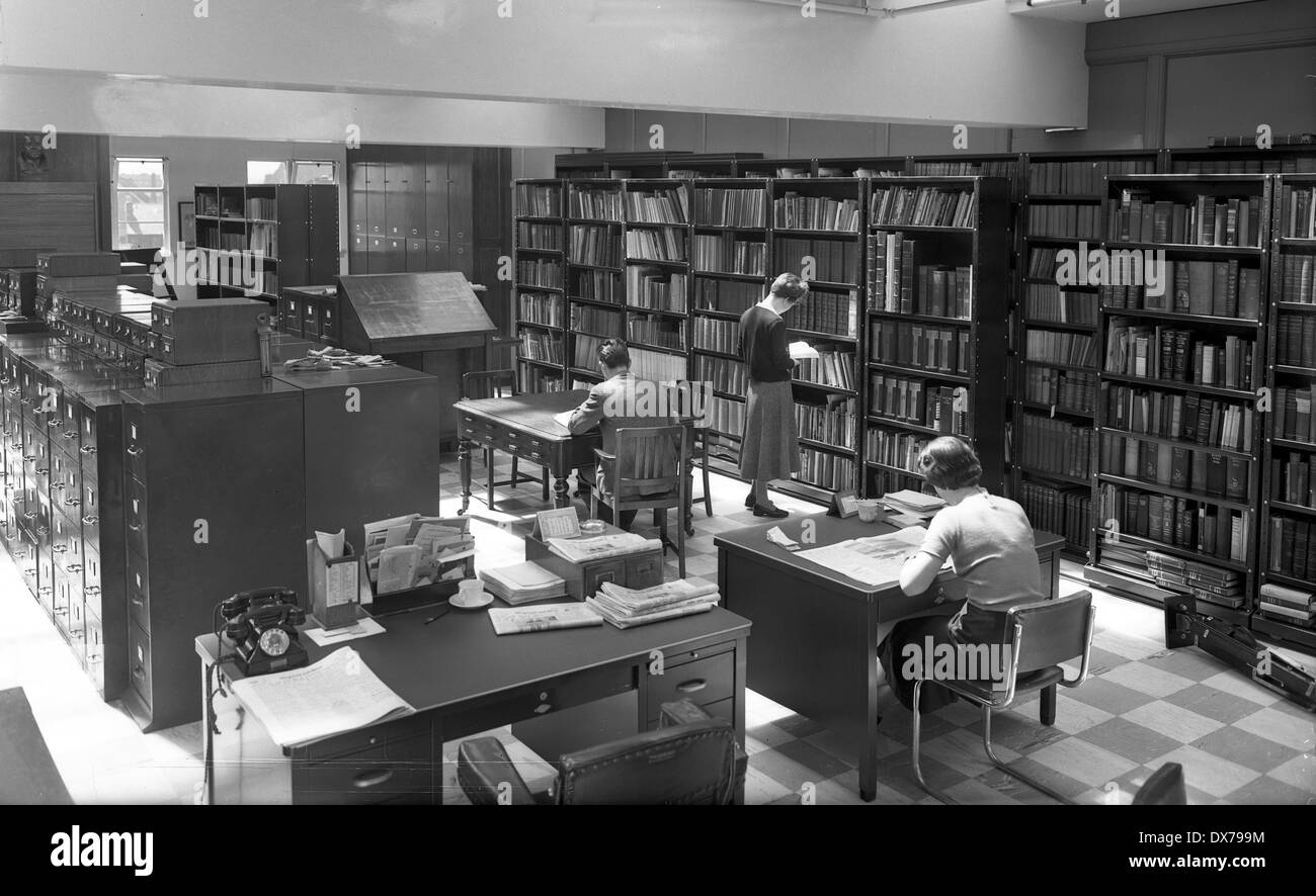 Express & Star giornale libreria in Queen Street, Wolverhampton West Midlands 1957 Foto Stock