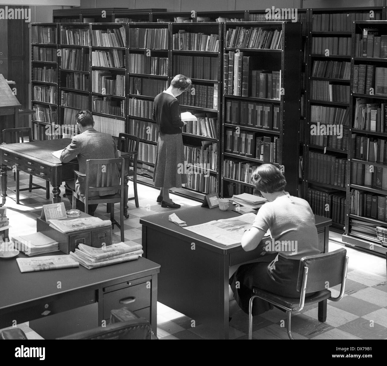 Giornale della libreria di Office Wolverhampton West Midlands 1957 Foto Stock