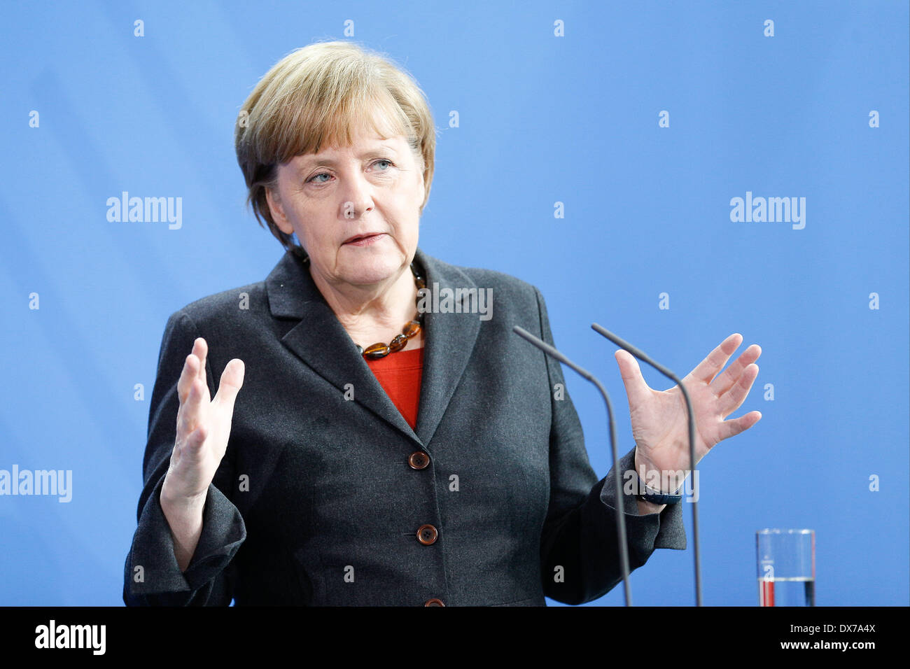 Berlino, Germania. Xviii Mar, 2014. Il cancelliere riceve il primo ministro portoghese Pedro Passos Coelho nella sede del Cancelliere tedesco a Berlino per uno scambio di opinioni nel piccolo Kreis. Discute le questioni sono state le relazioni bilaterali come l'attuale politica europea e politica economica internazionale./immagine: il Cancelliere tedesco Angela Merkel. © Reynaldo Paganelli/NurPhoto/ZUMAPRESS.com/Alamy Live News Foto Stock