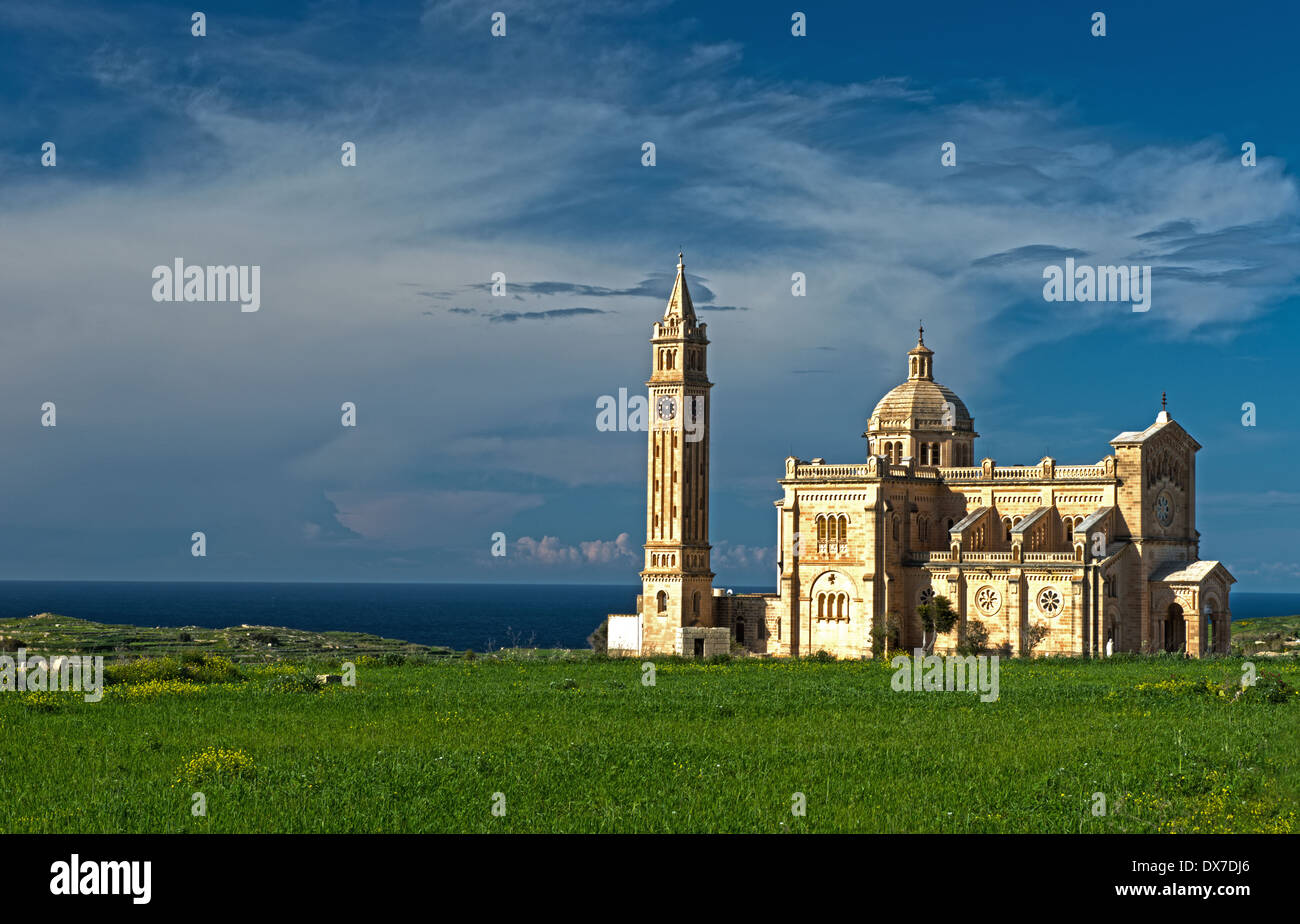 Del Santuario Nazionale della Vergine di Ta' Pinu (Maltese: Santwarju tal-Madonna Ta' Pinu) Gharb, Gozo. Foto Stock