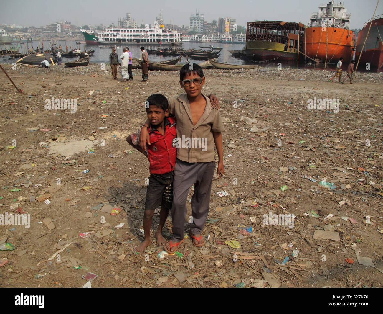 La vita dei bambini in Bangladesh Foto Stock