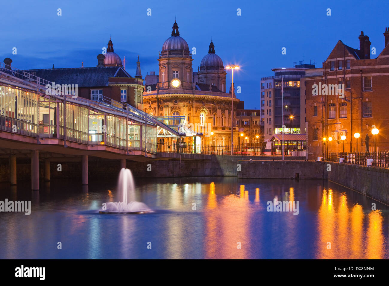 Il Museo Marittimo e Princes Quay Shopping Center nel centro di Hull. Scafo, East Yorkshire. Febbraio 2014. Foto Stock