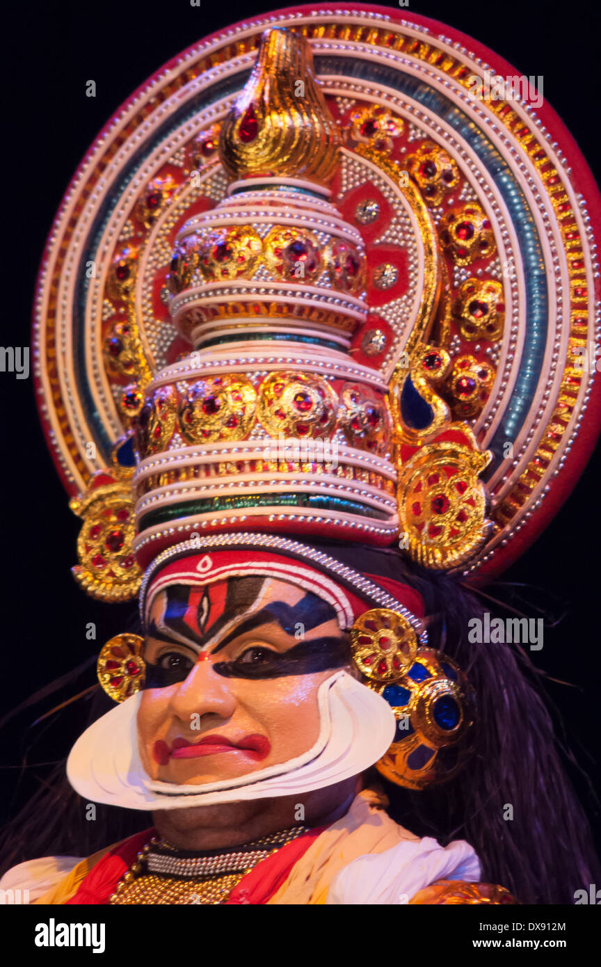 Sud indiane Kathakali ballerini Foto Stock