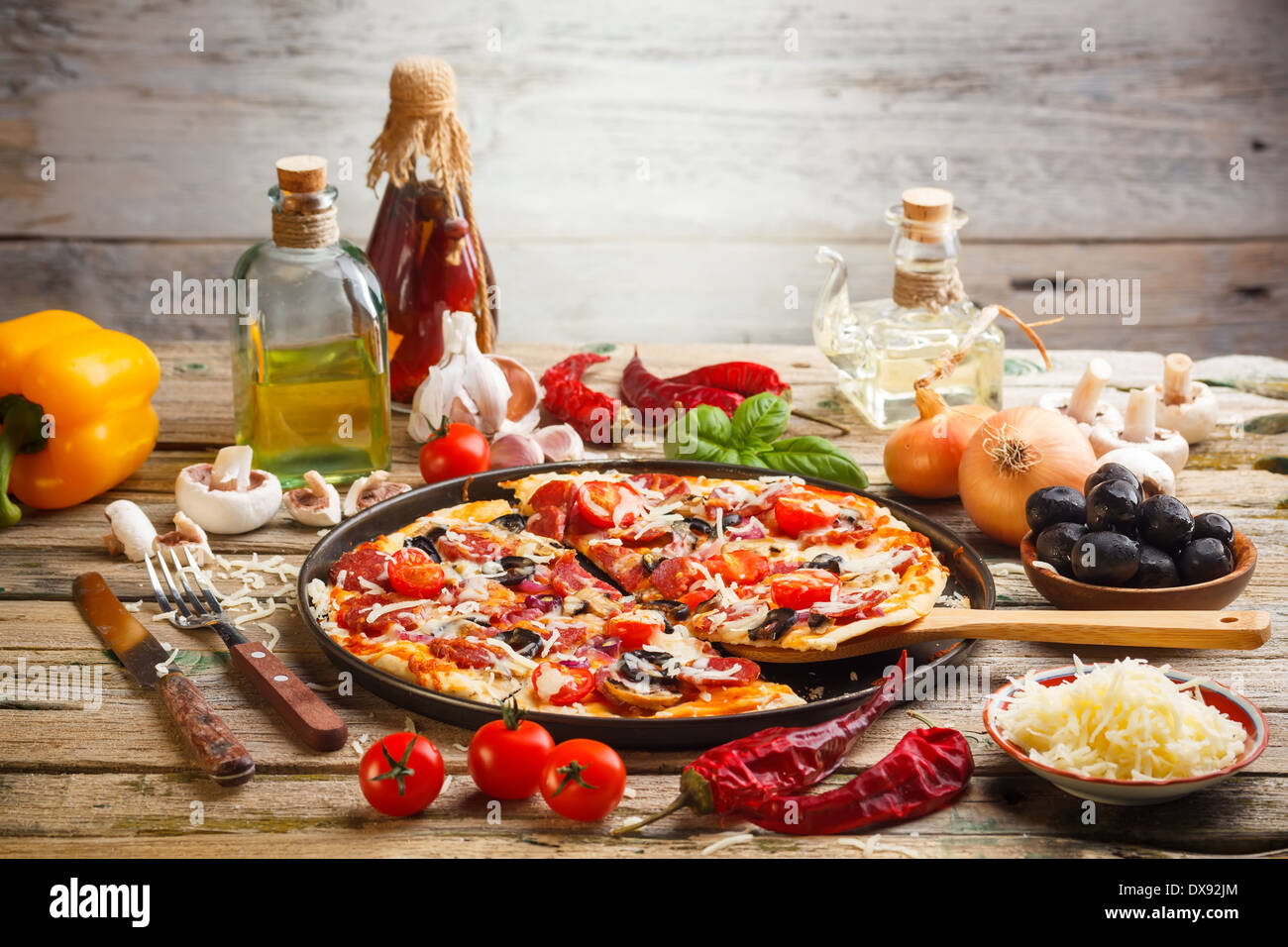 Ancora in vita di fresco pizza fatta in casa Foto Stock