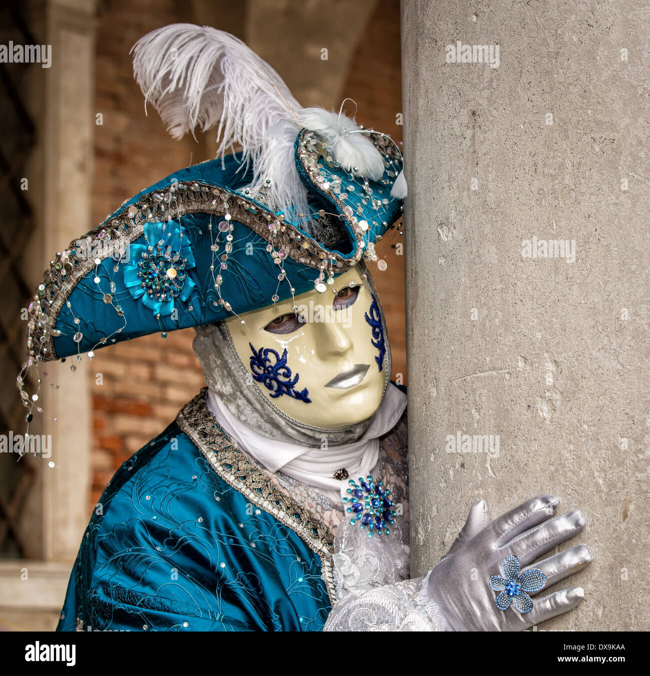 L uomo vestito per il Carnevale di Venezia, Veneto, Italia Foto Stock