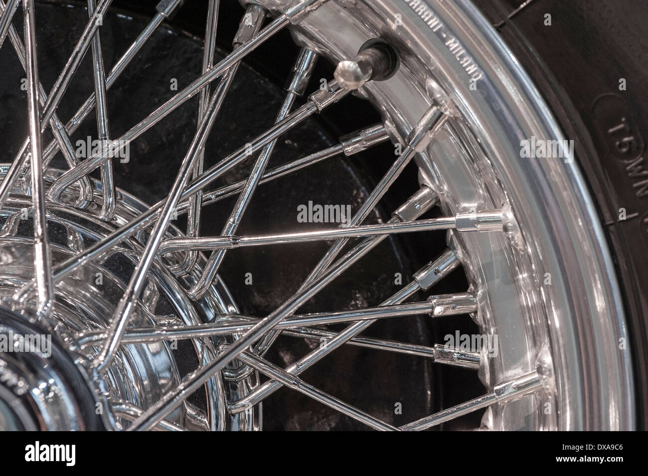 Chrome ruote a raggi a Zurigo Motor Show Foto Stock