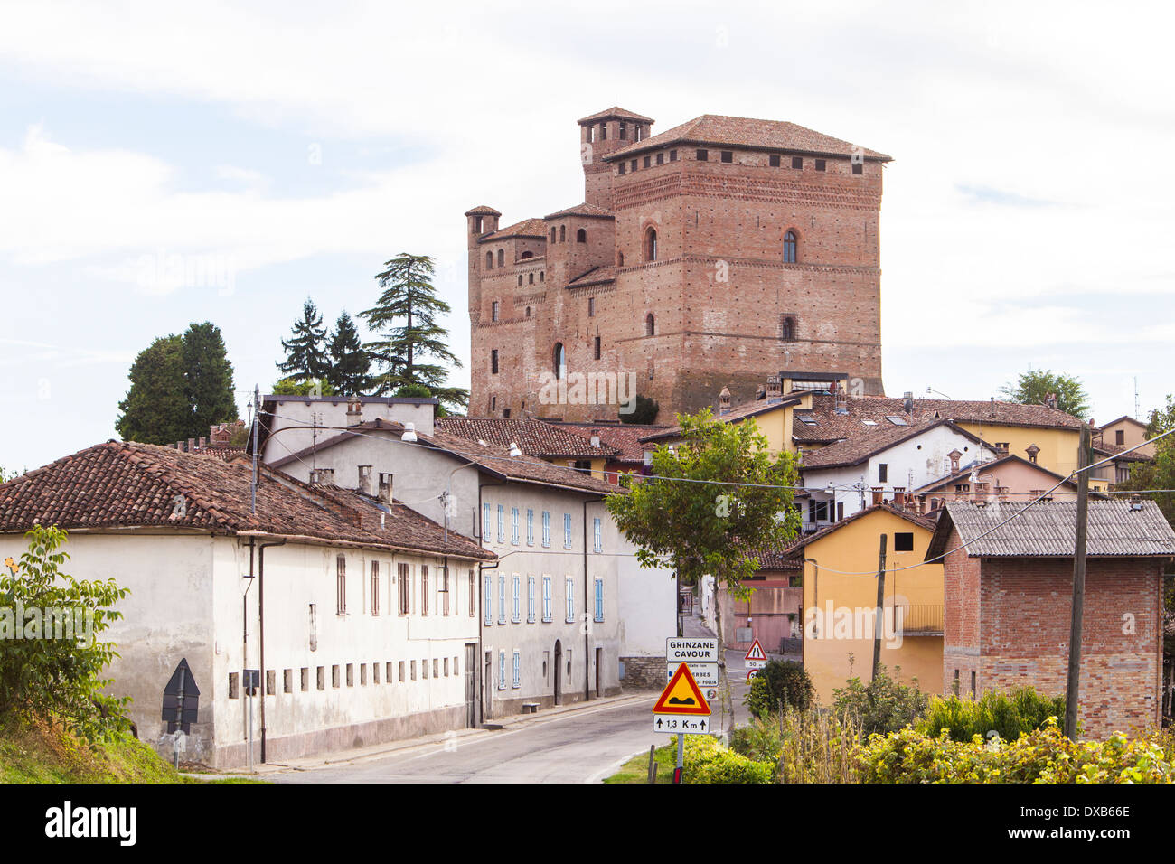 Castello di Grinzane Cavour, Langhe Cuneo, Piemonte, Italia. Foto Stock