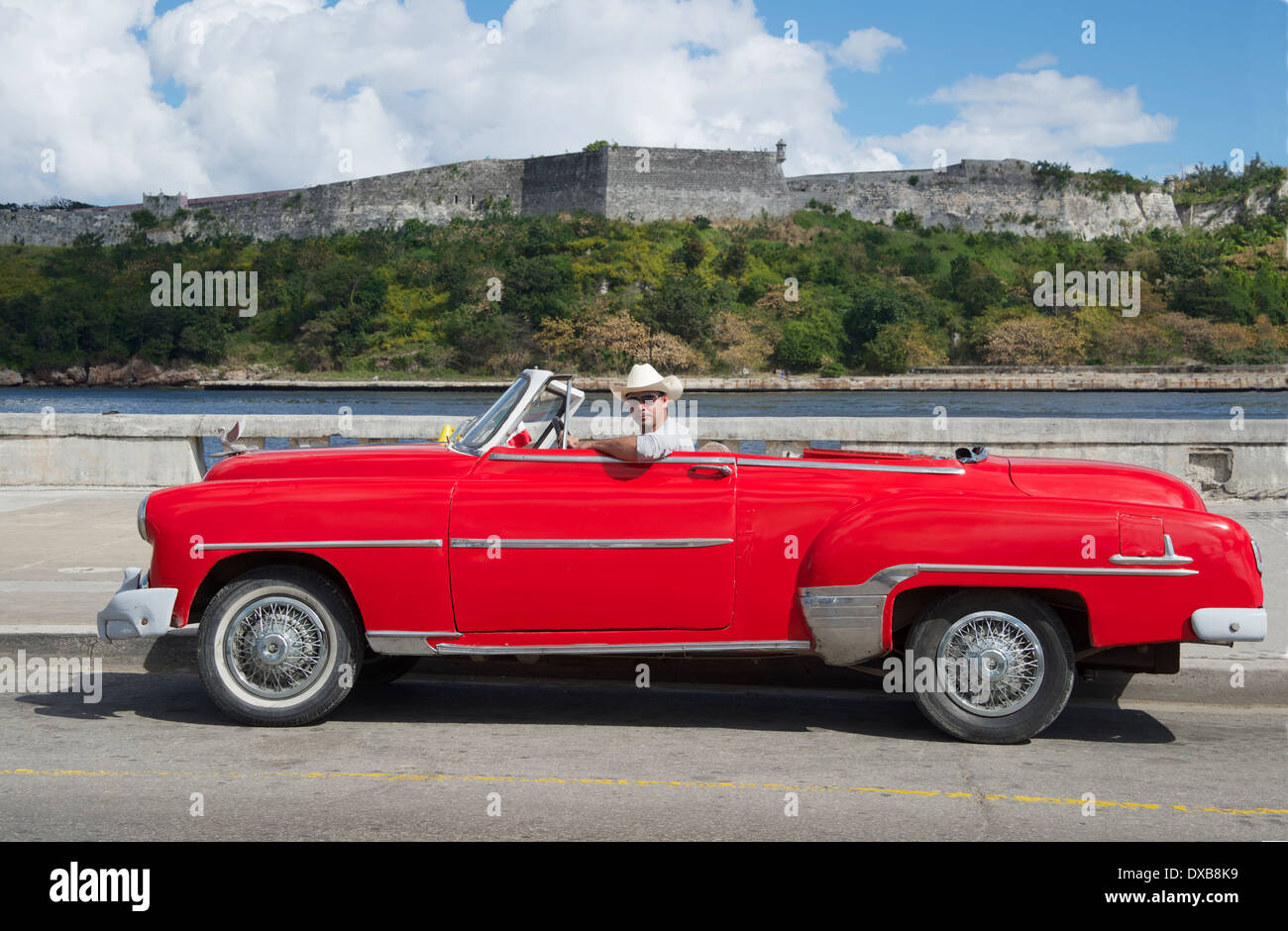 Vintage restaurati auto americana con James Dean simile a l'Avana Vecchia Cuba Foto Stock