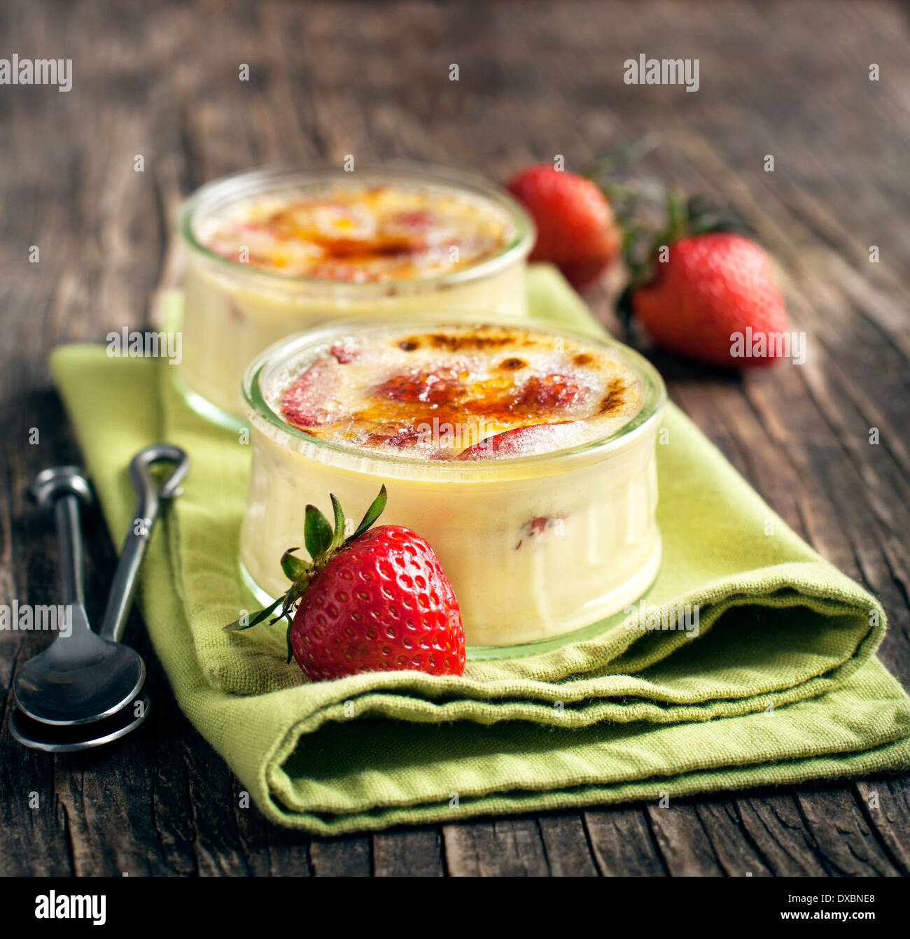 Strawberry Creme brulee Foto Stock
