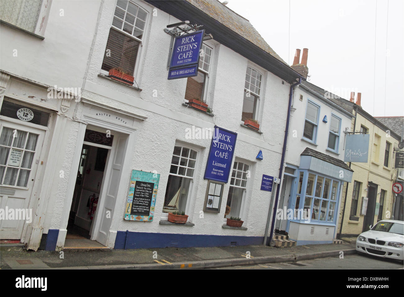 Rick Stein's Cafe e un negozio, Middle Street, Padstow, Cornwall, Inghilterra, Gran Bretagna, Regno Unito, Gran Bretagna, Europa Foto Stock