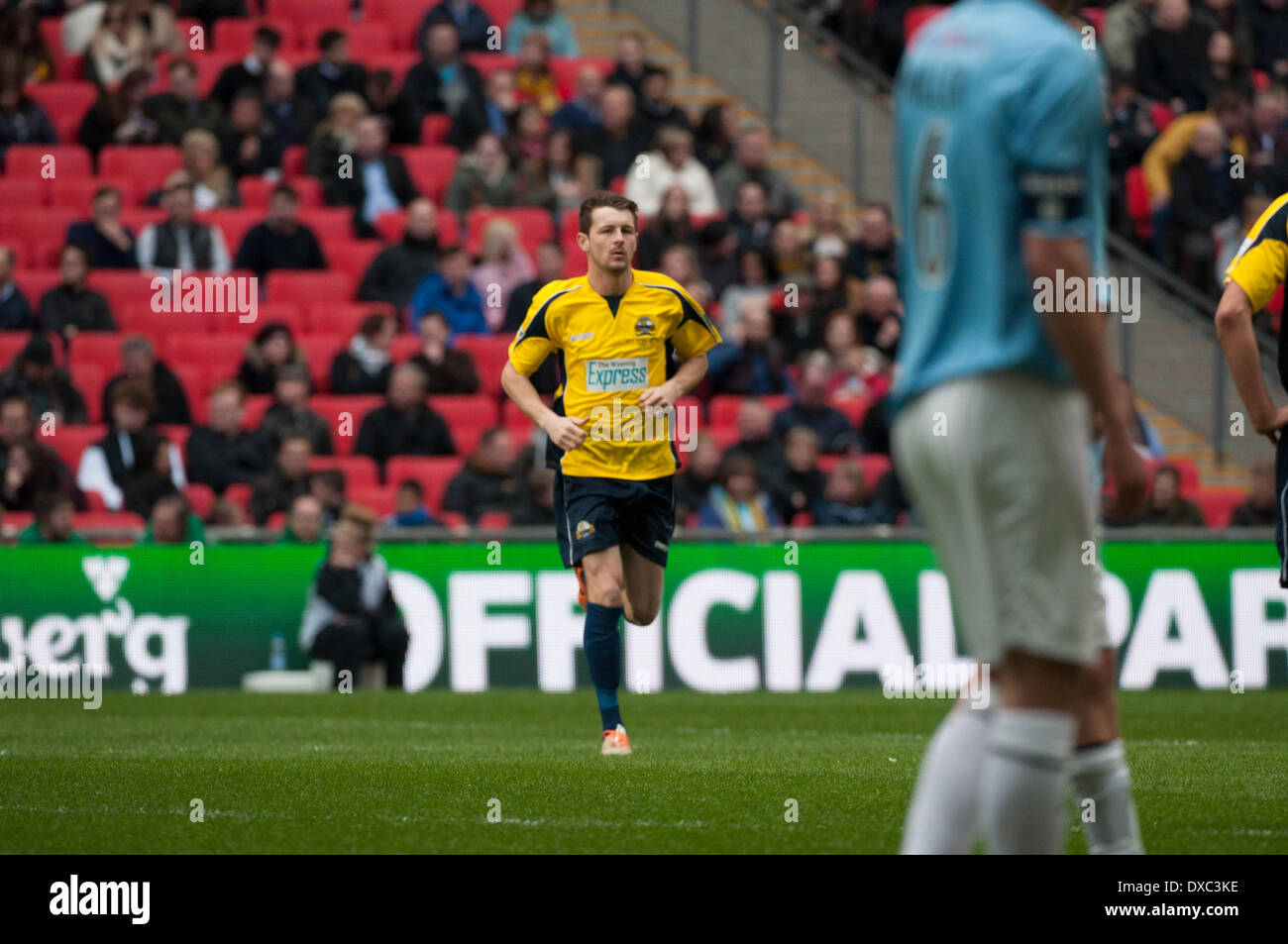 Wembley, Londra, Regno Unito. Il 23 marzo 2014. Cambridge United FC dal Premier SKRILL prendere a Gosport Borough FC dalla SKRILL Divisione meridionale al Wembley Stadium il 23 marzo 2014. Credito: Flashspix/Alamy Live News Foto Stock