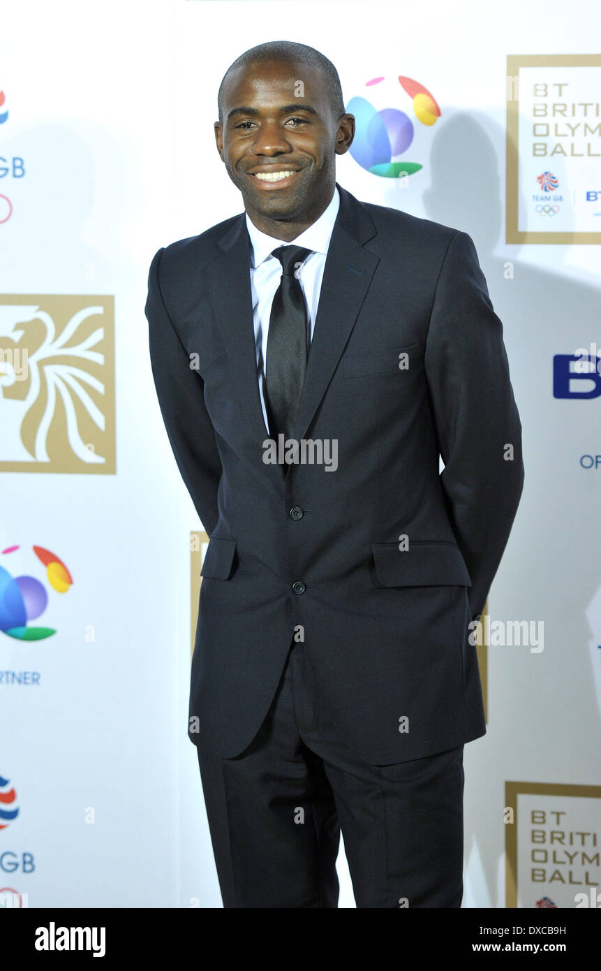 Fabrice Muamba BT British Olympic sfera mantenuta al Grosvenor House - Arrivi. Londra, Inghilterra - 30.11.12 con: Fabrice Mu Foto Stock