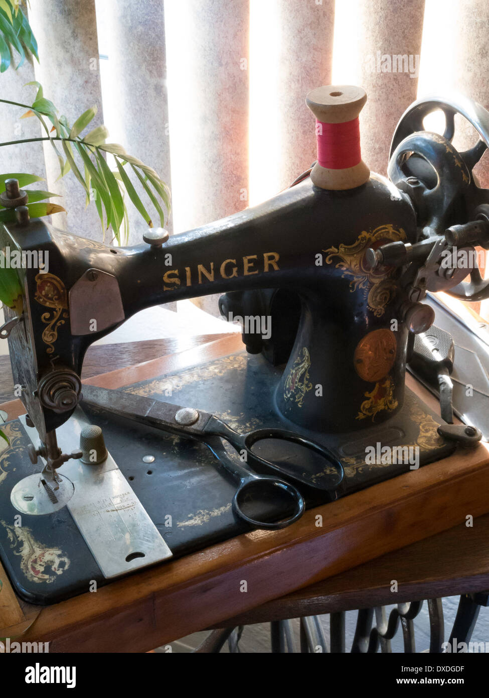 Vintage Singer macchina da cucire Foto Stock