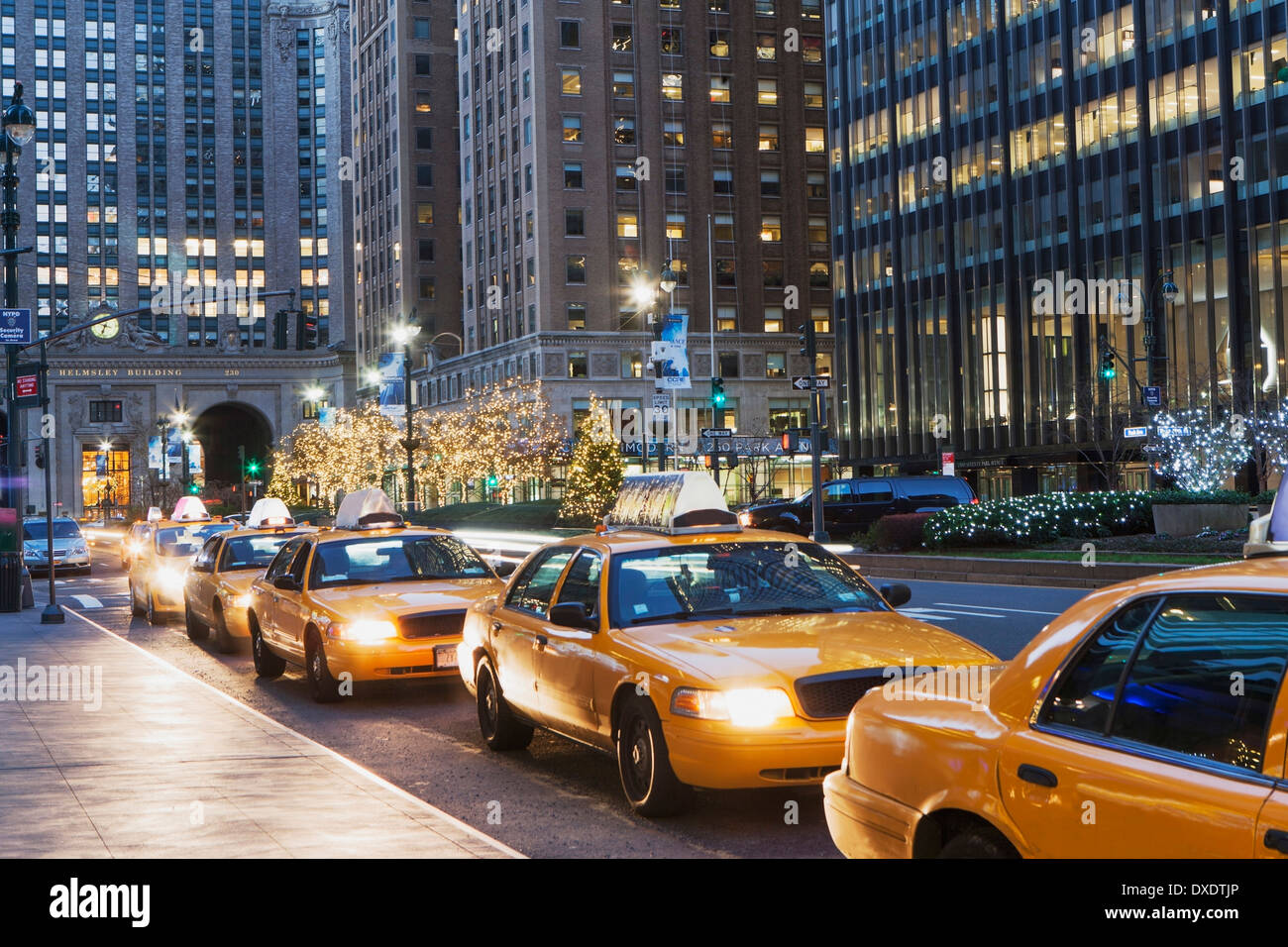 Taxi stand, New York City, nello Stato di New York, Stati Uniti d'America Foto Stock