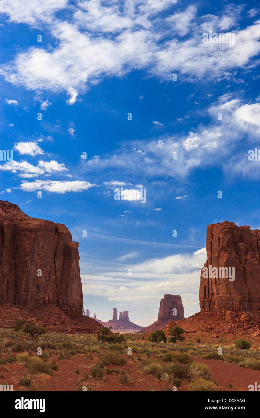 Nel tardo pomeriggio la luce nella valle del monumento al nord finestra, Utah - Arizona Foto Stock