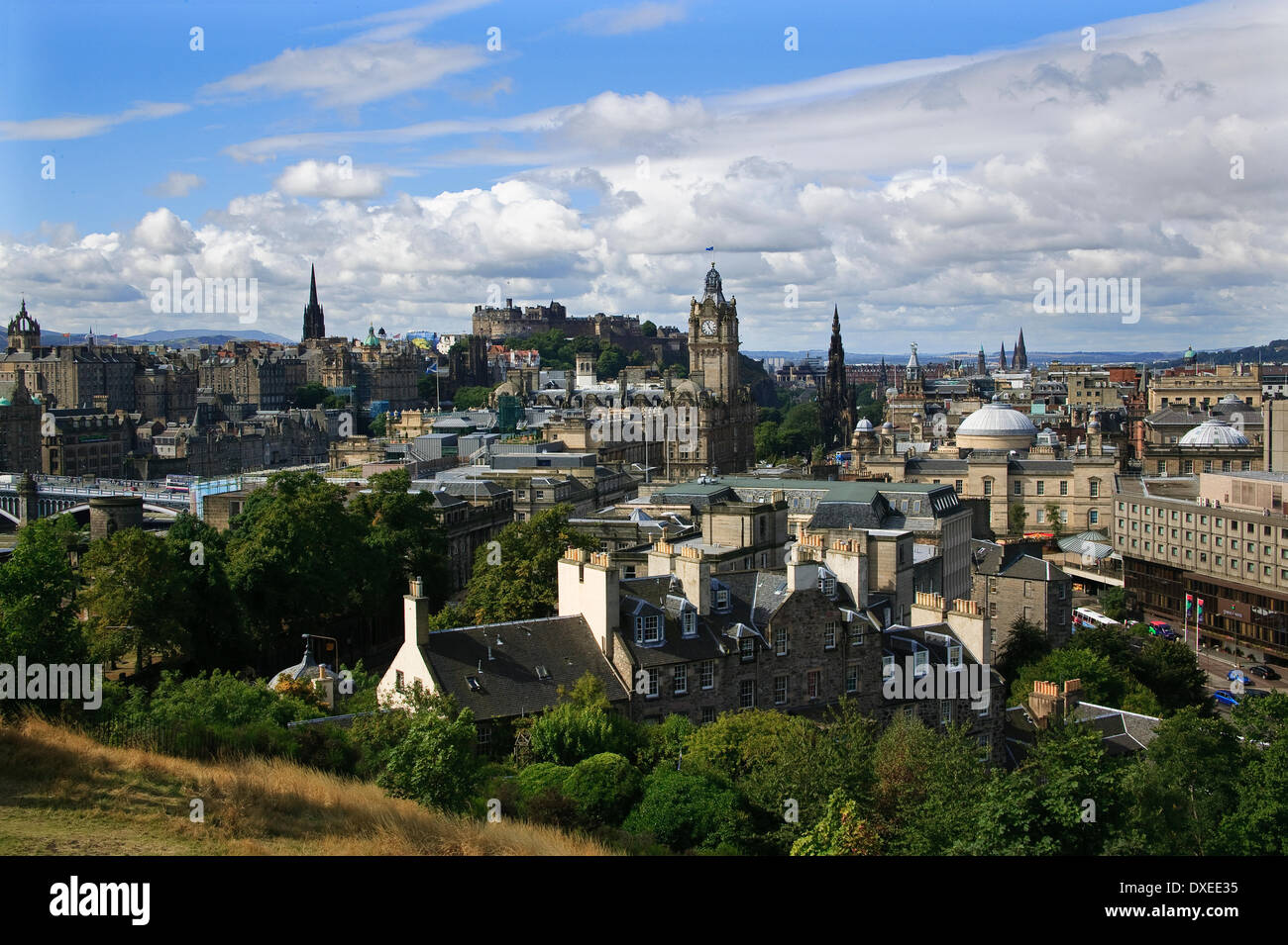 Città di Edimburgo dal Calton Hill, Lothian. Foto Stock