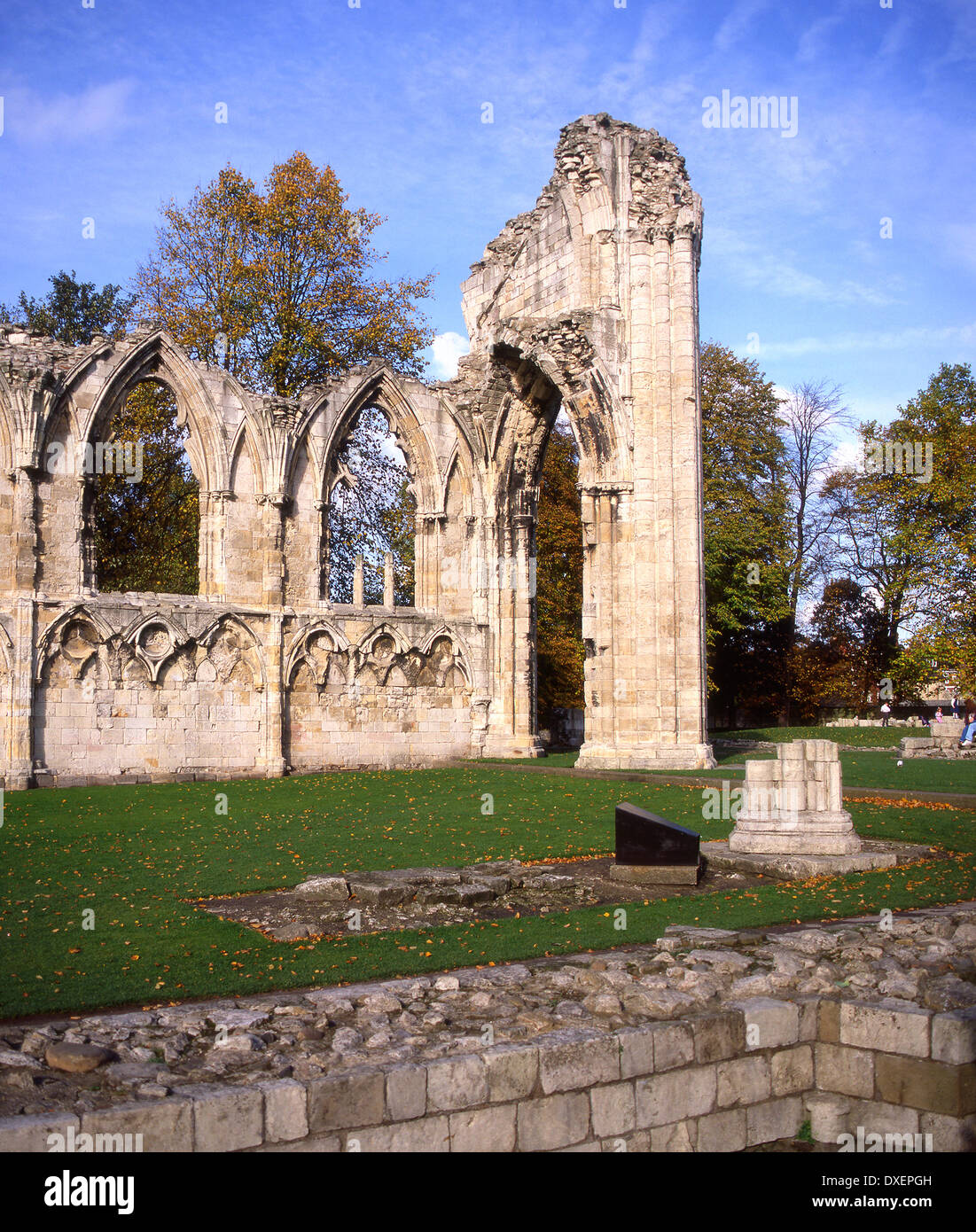 St Marys abbey rovine nel museo giardini,città di York Inghilterra Foto Stock