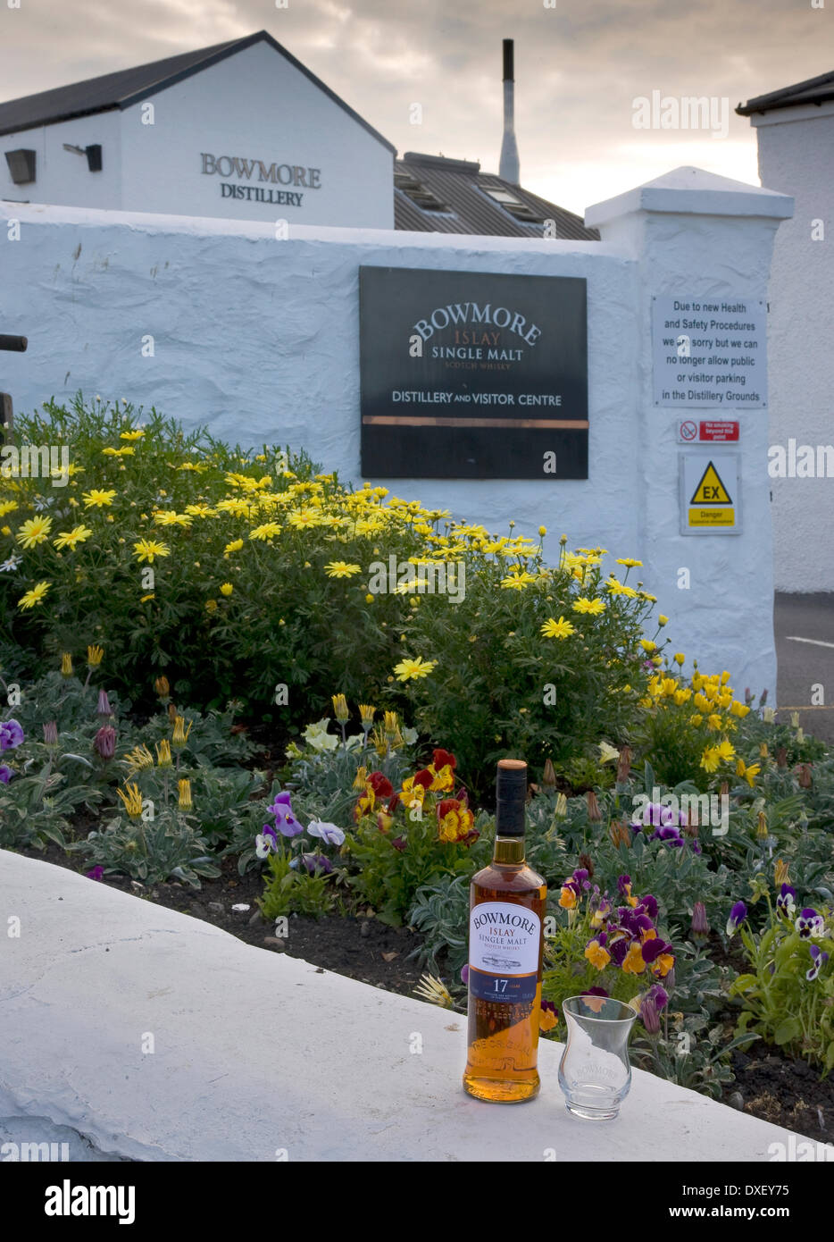Single Malt Whisky produrre in distilleria Bowmore,Islay Foto Stock