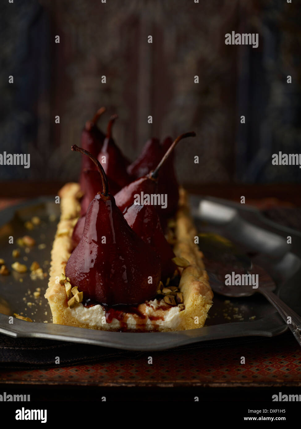 Pera affogata Tart, Studio Shot Foto Stock