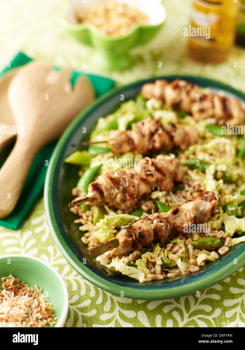 Pollo Insalata di saté, Studio Shot Foto Stock