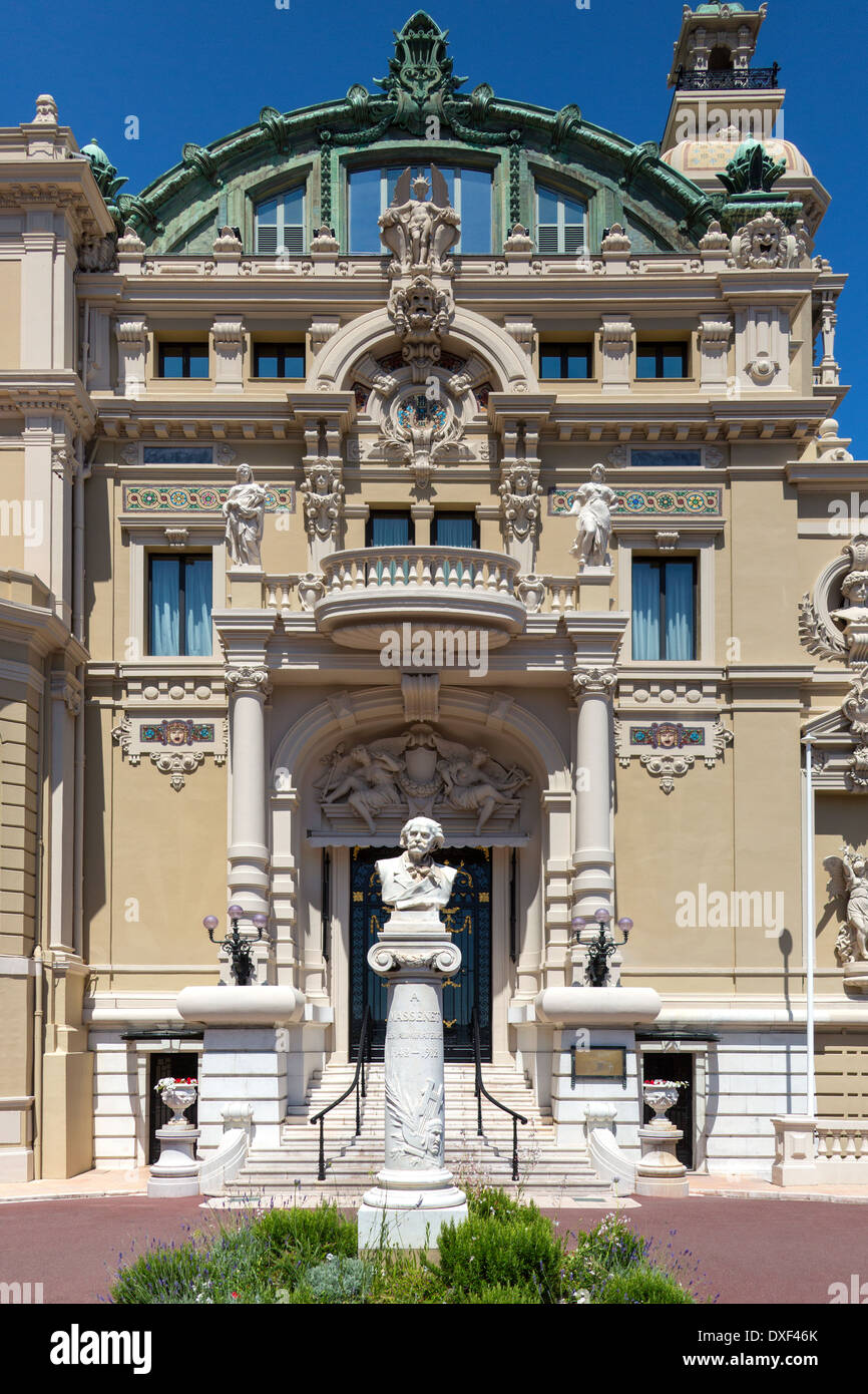 Il Casinò di Monte Carlo nel Principato di Monaco, un sovrano dello stato della città, situato sulla Riviera Francese. Foto Stock