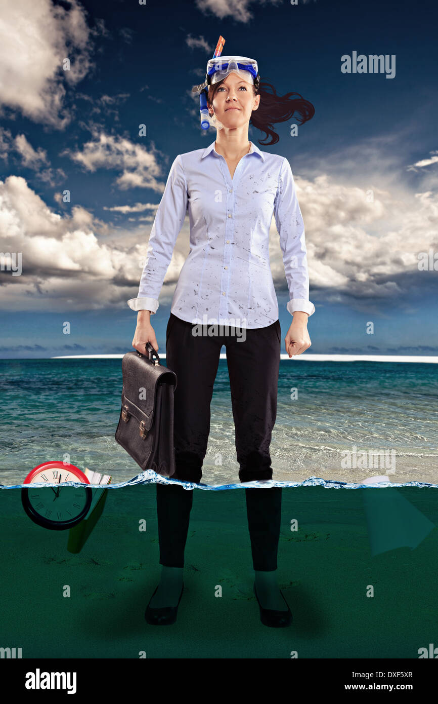 Immagine simbolica di una femmina ha sottolineato lavoratore di ufficio Foto Stock