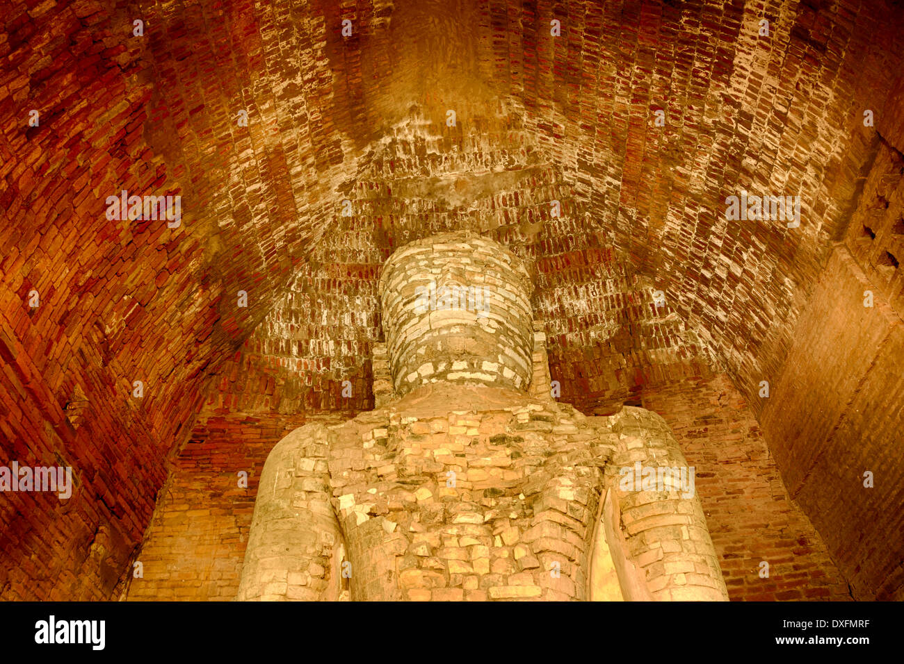 Myanmar (Birmania), Divisione Mandalay, Bagan, Thandawgya immagine del Buddha Foto Stock